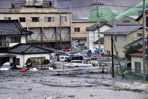 Japan-Aftermath-Kesennuma-Miyagi-warehouse