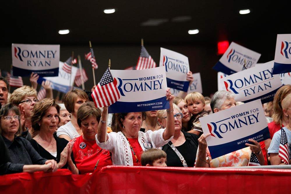 Supporters-listen-as-Ann-Romney-speaks