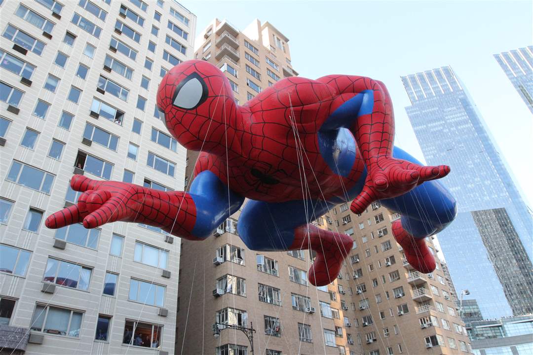 The-Spiderman-balloon-participates-in