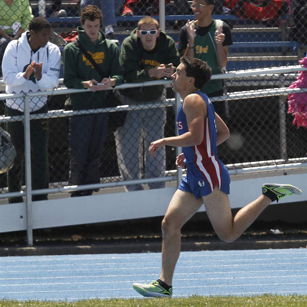 St-Francis-Kyle-Lach-wins-the-1600-meter-run