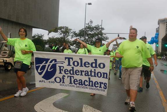 The-Toledo-Federation-of-Teachers-contingent-in-t