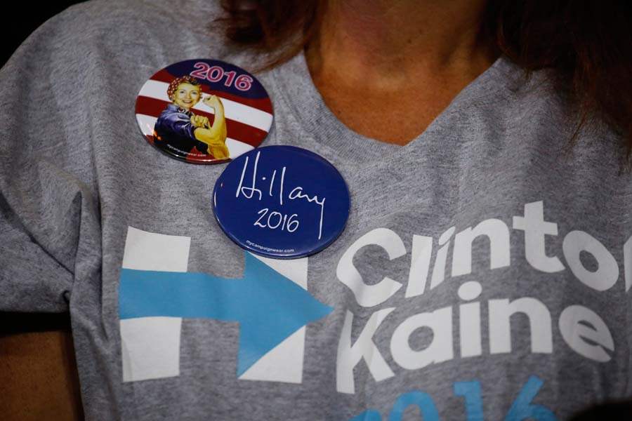 CTY-clinton04p-clinton-kaine-shirt-and-buttons