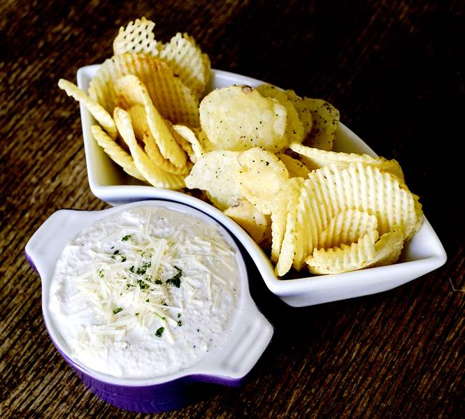 FEA-chipsdips21-Parmesan-Sour-Cream-Dip