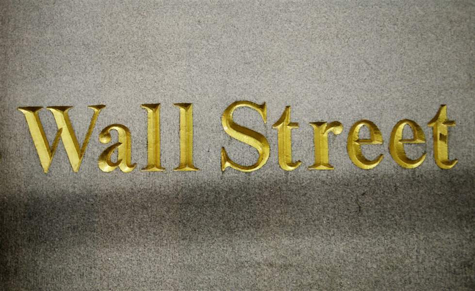 Financial-Markets-Wall-Street-1375