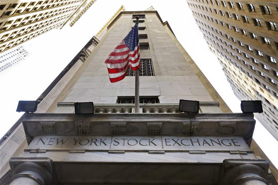 Financial-Markets-Wall-Street-1389