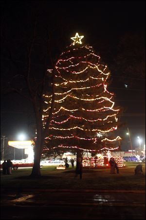 Holland's Christmas tree in Strawberry Acre Park in 2012. This year's tree-lighting will take place Thursday at Angola and McCord roads.