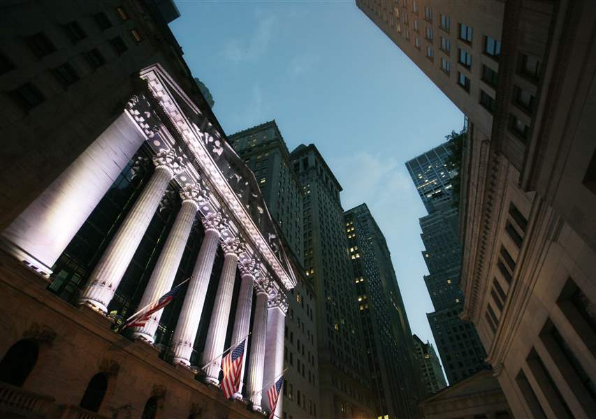 Financial-Markets-Wall-Street-1452