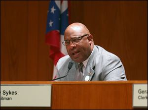Councilman Larry Sykes wants youth under 16 off the streets by 9 p.m.