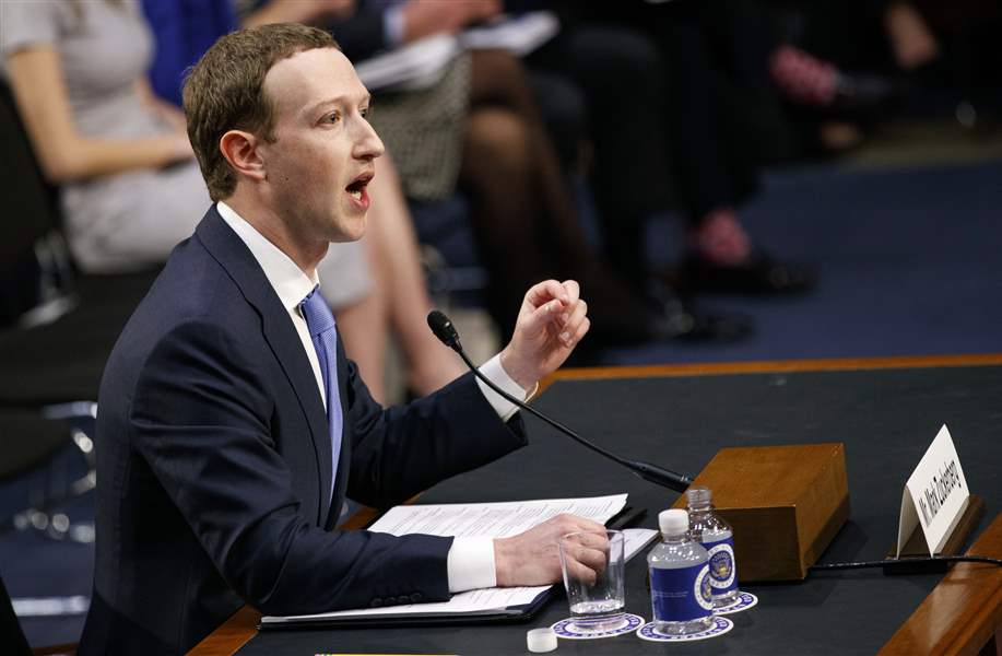 Facebook-Privacy-Scandal-Congress-4